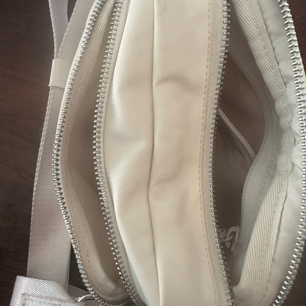 Lululemon Cream Crossbody Bag - Picture 5 of 6